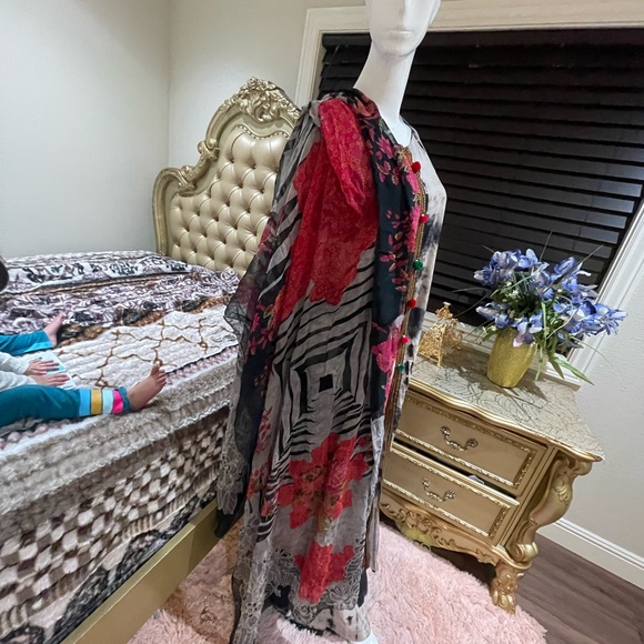 Pakistani branded dress - Picture 8 of 14